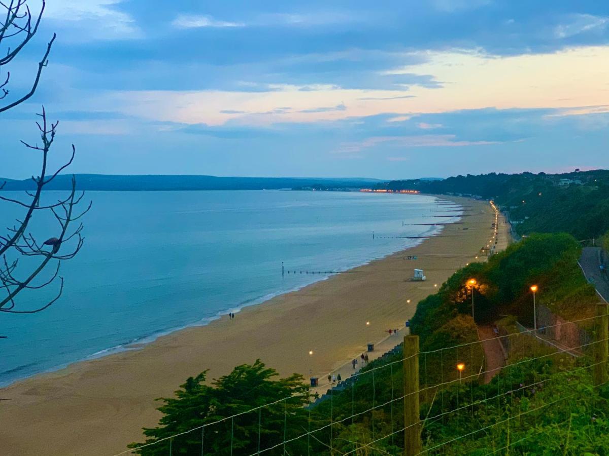 プール Bungalows Near Sandbanks Beachヴィラ エクステリア 写真