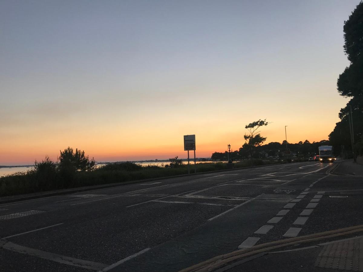 プール Bungalows Near Sandbanks Beachヴィラ エクステリア 写真