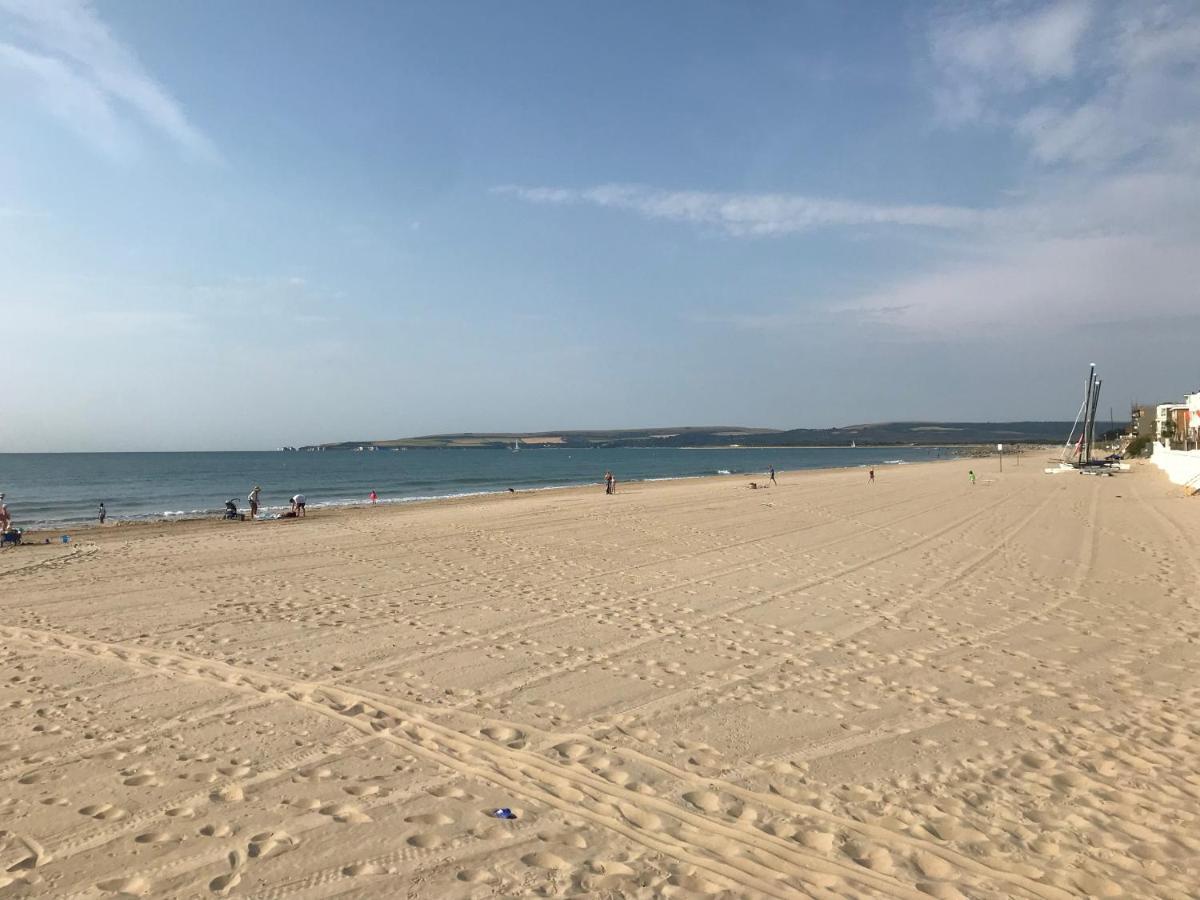 プール Bungalows Near Sandbanks Beachヴィラ エクステリア 写真