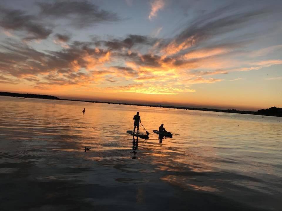 プール Bungalows Near Sandbanks Beachヴィラ エクステリア 写真